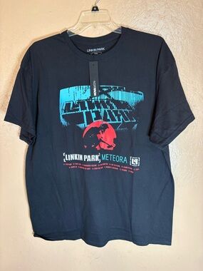 Linkin Park Meteora Band Tee - Black with Red & Teal Print